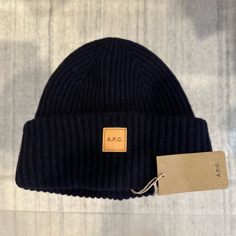 A.P.C. MICHELE KNIT BEANIE